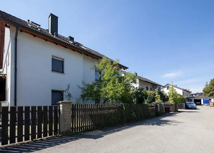 Appartement Gemuetliche Nahe Muenchen Mit Kleinem Garten *